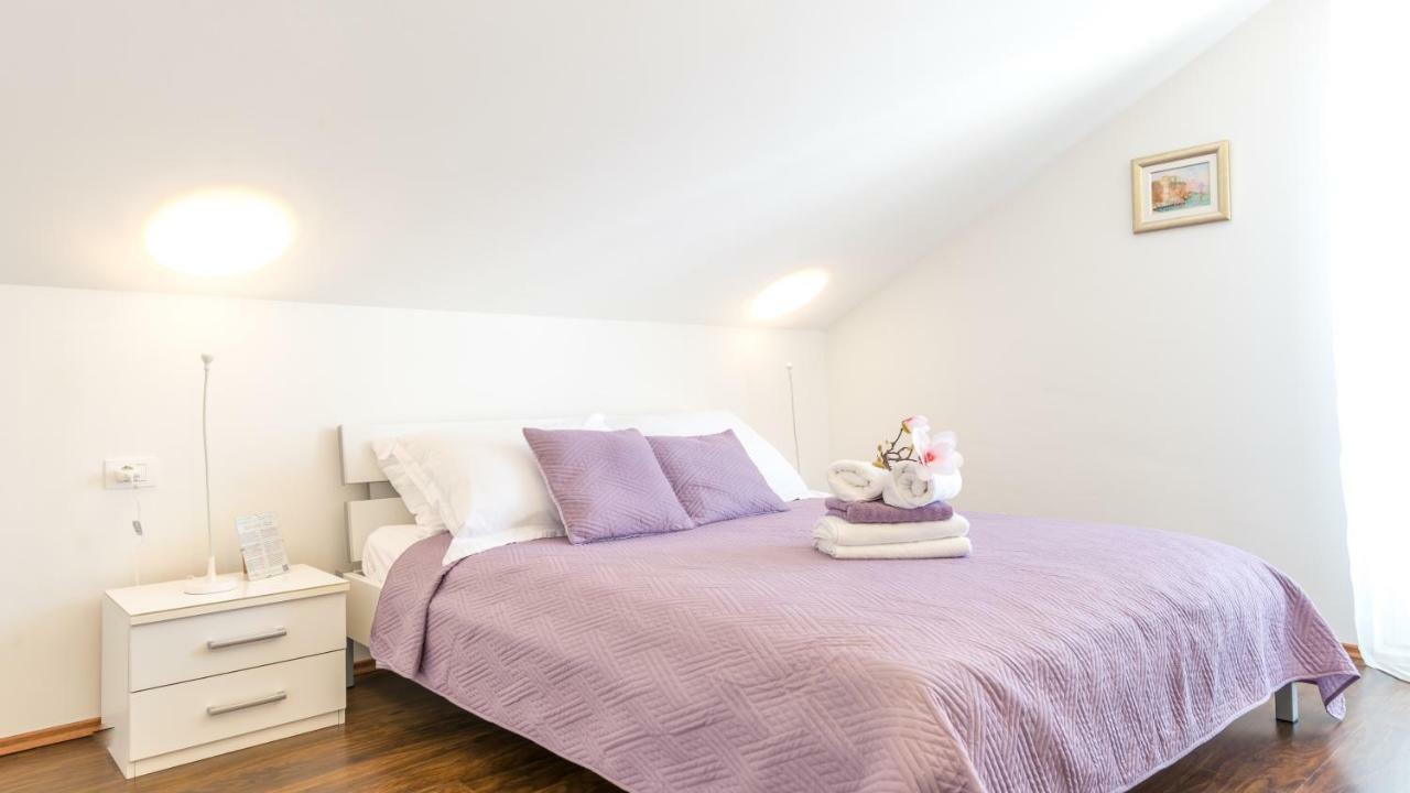Apartment Sandra Solitudo Iii
